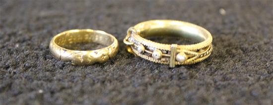 2 x mourning rings.